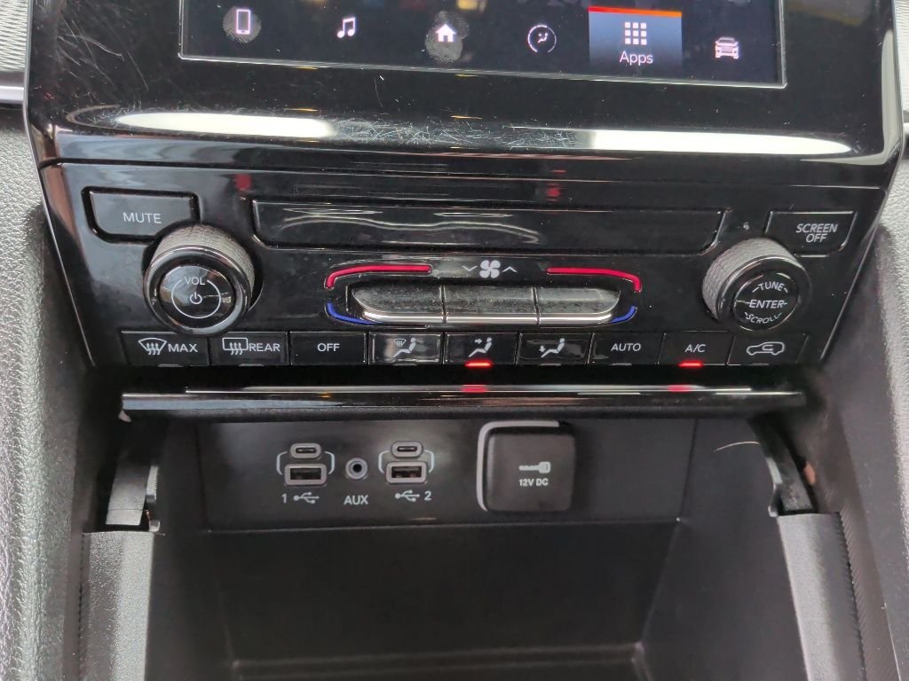 Used 2025 Silver Jeep Laredo image 26