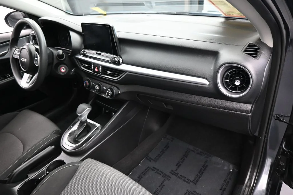 Used 2023 Gravity Gray Kia LXS image 37