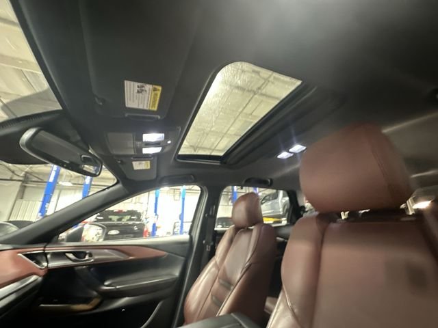 Used 2017 Black Mazda Signature image 20