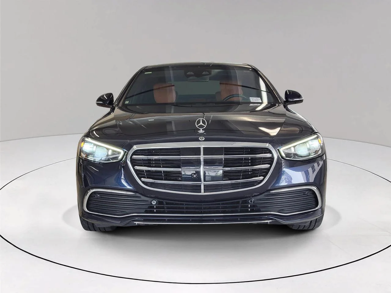 Used 2023  Mercedes-Benz S 500 image 2
