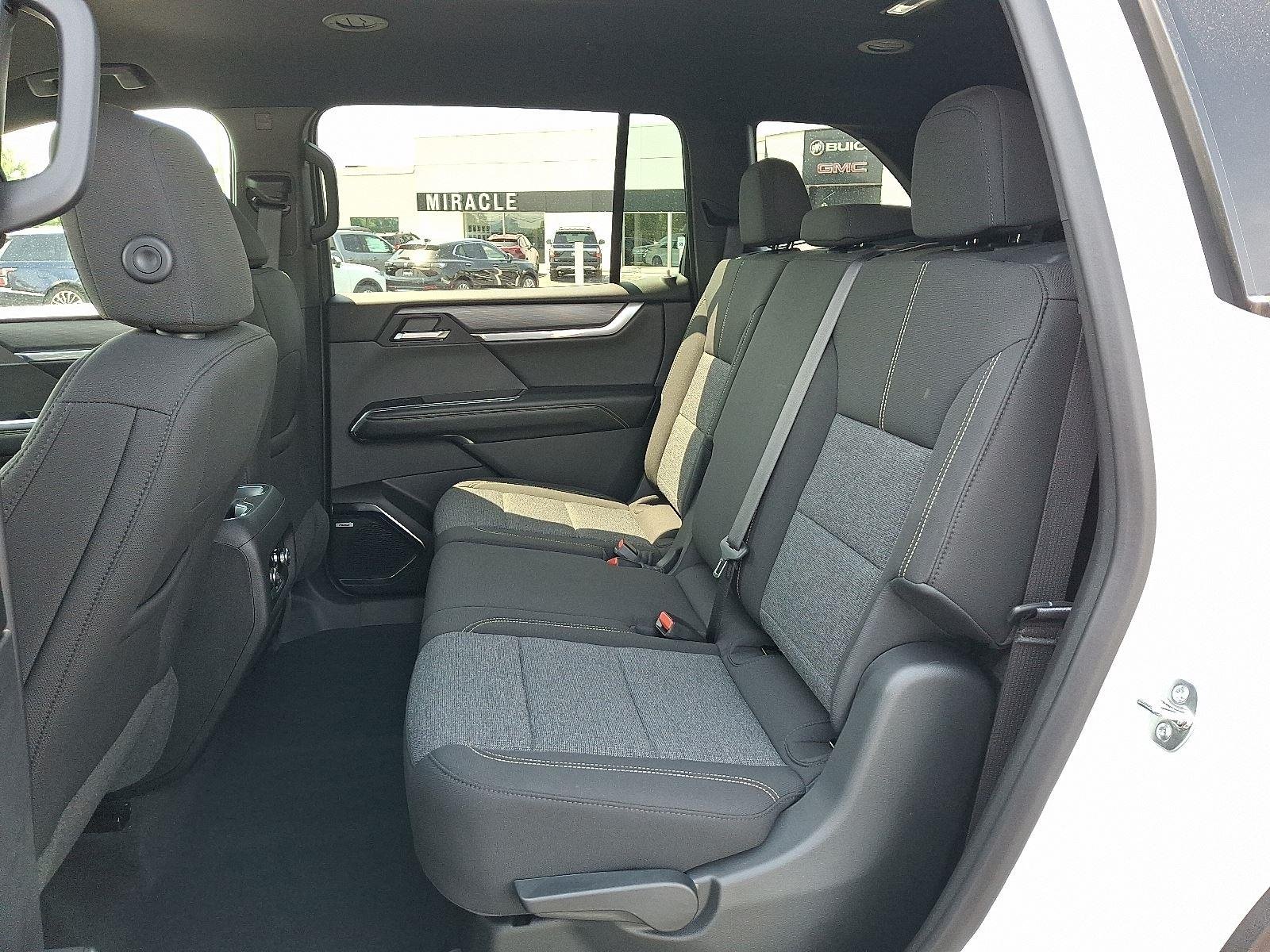 2025 GMC Acadia Elevation - Photo 6