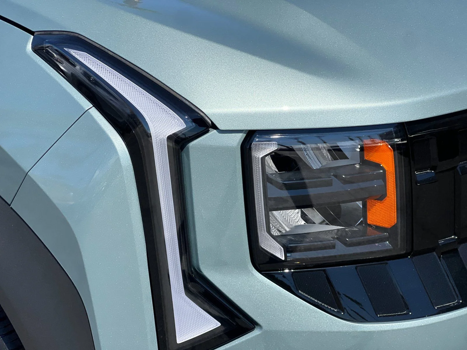 New 2027 Green Kia EX image 30