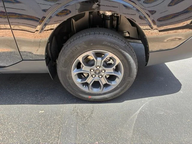 New 2026 Shadow Black Ford XLT image 16