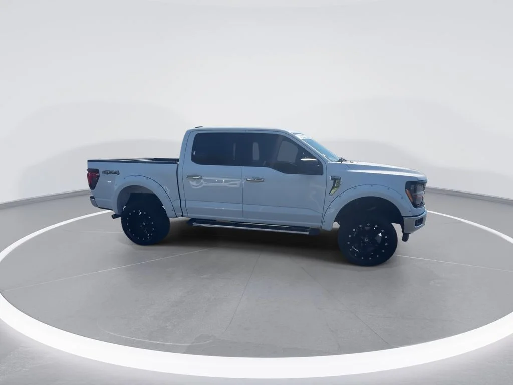 Used 2025 White Ford XLT image 2