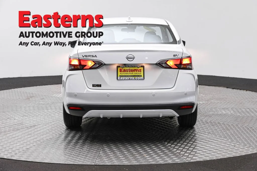 Used 2024 White Nissan 1.6 SV image 6