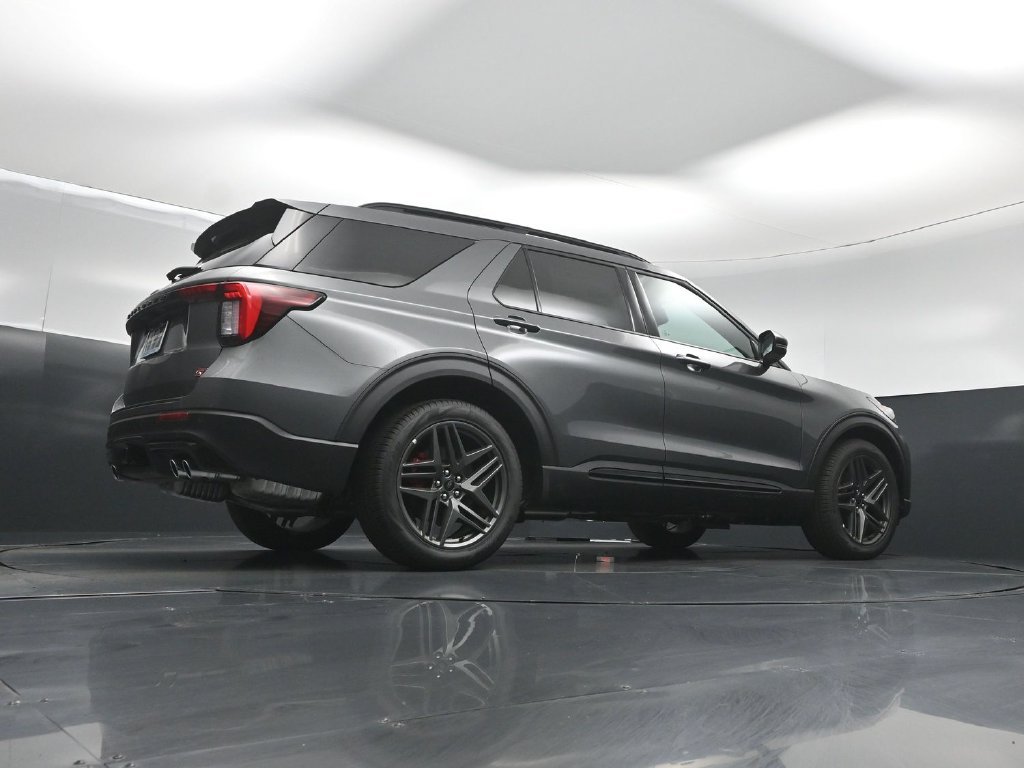 New 2026 Carbonized Gray Metallic Ford ST image 48