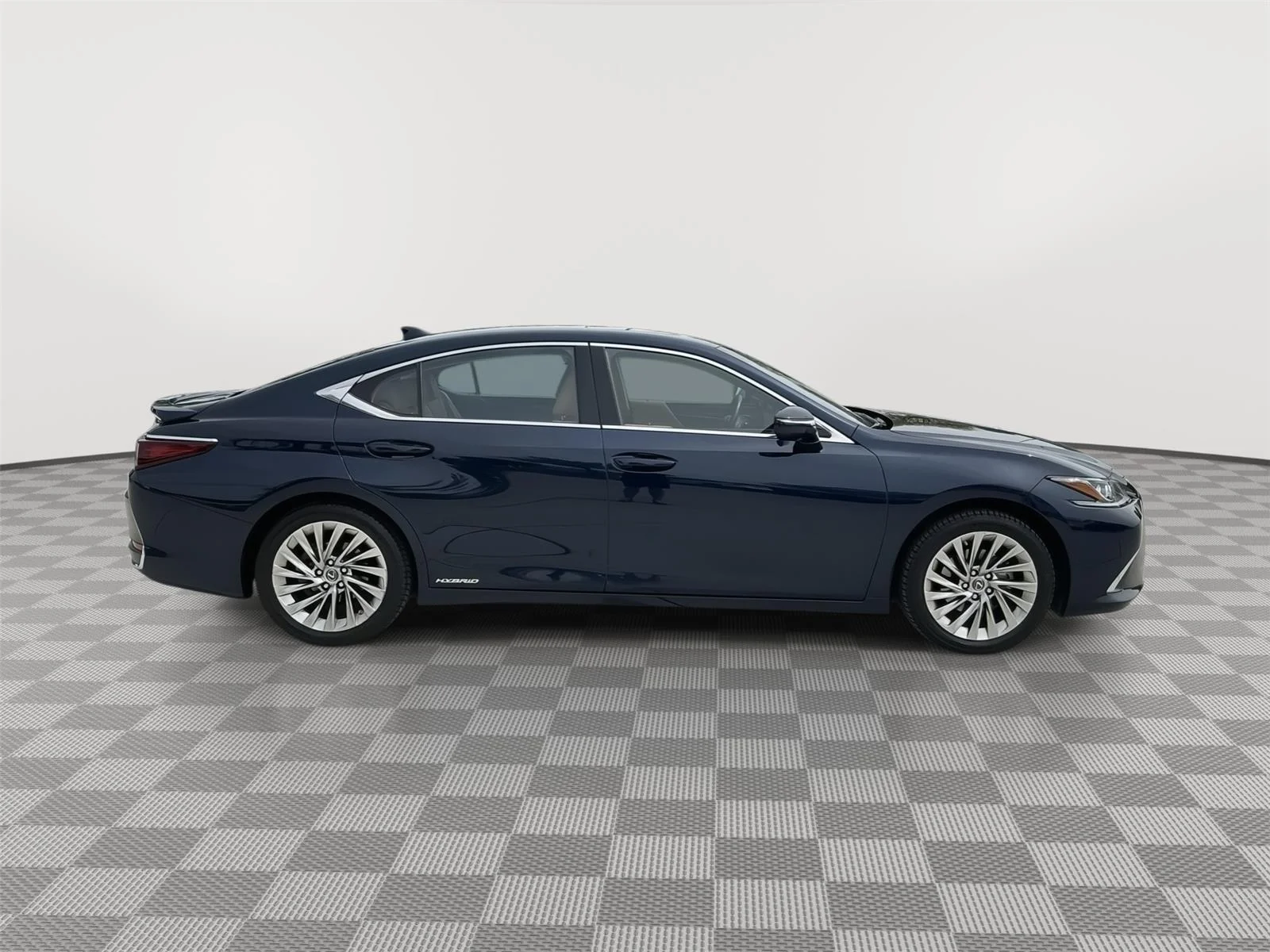 Used 2022 Nightfall Mica Lexus ES 300h Luxury image 26