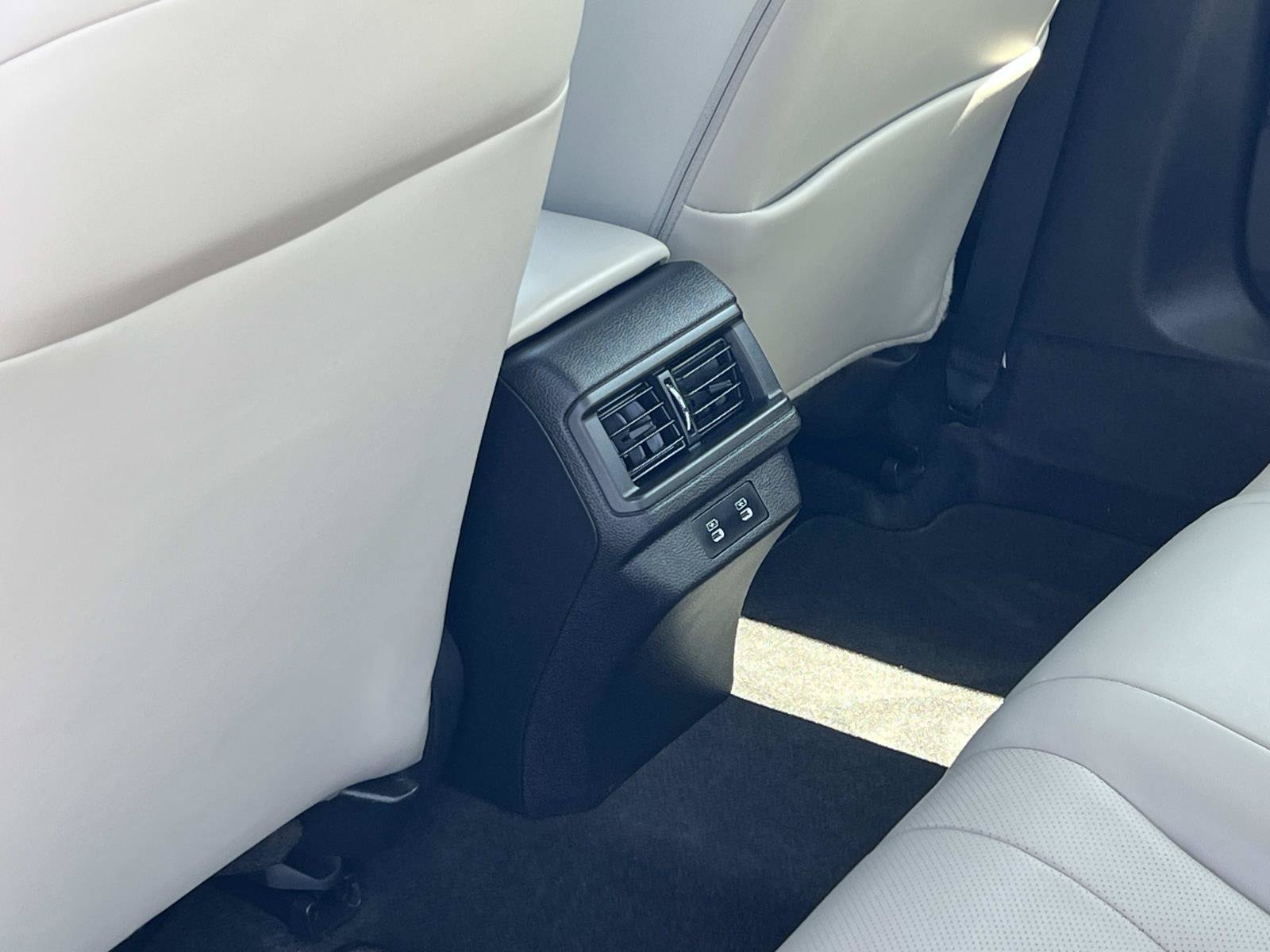 Used 2023 Meteorite Gray Metallic Honda EX-L image 22