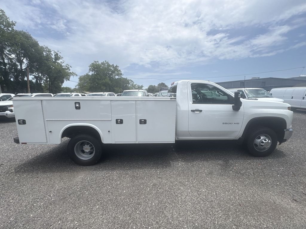 New 2026 Summit White Chevrolet Work Truck image 16