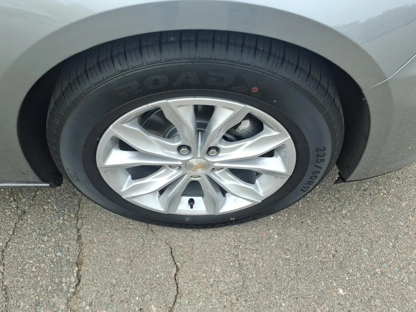 Used 2024 Sterling Gray Metallic Chevrolet LT image 12