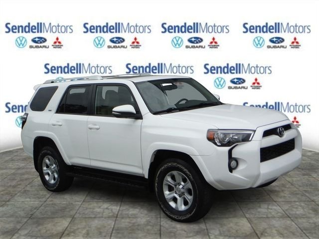 Used 2017 White Toyota SR5 Premium image 1