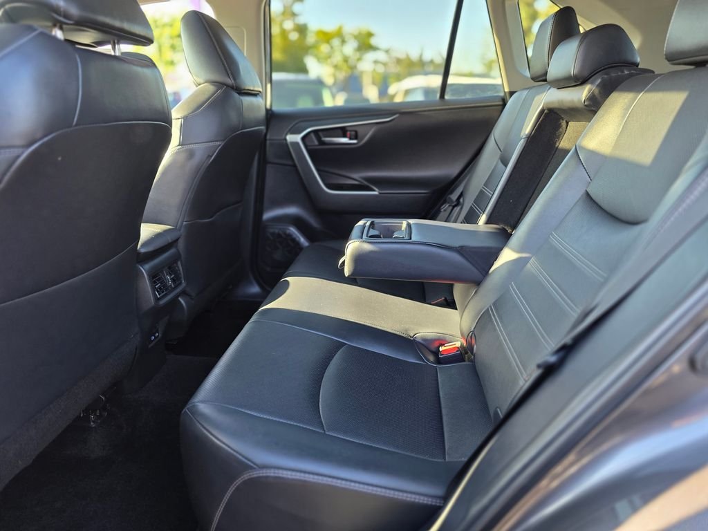 2022 Toyota RAV4 Limited - Photo 16
