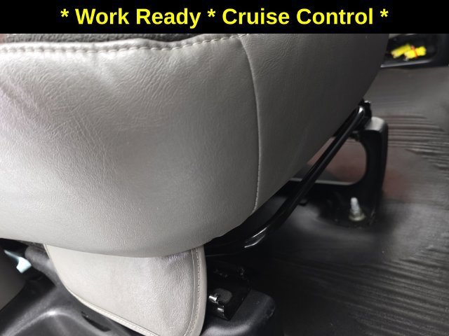 Used 2025 Summit White GMC Work Van image 26