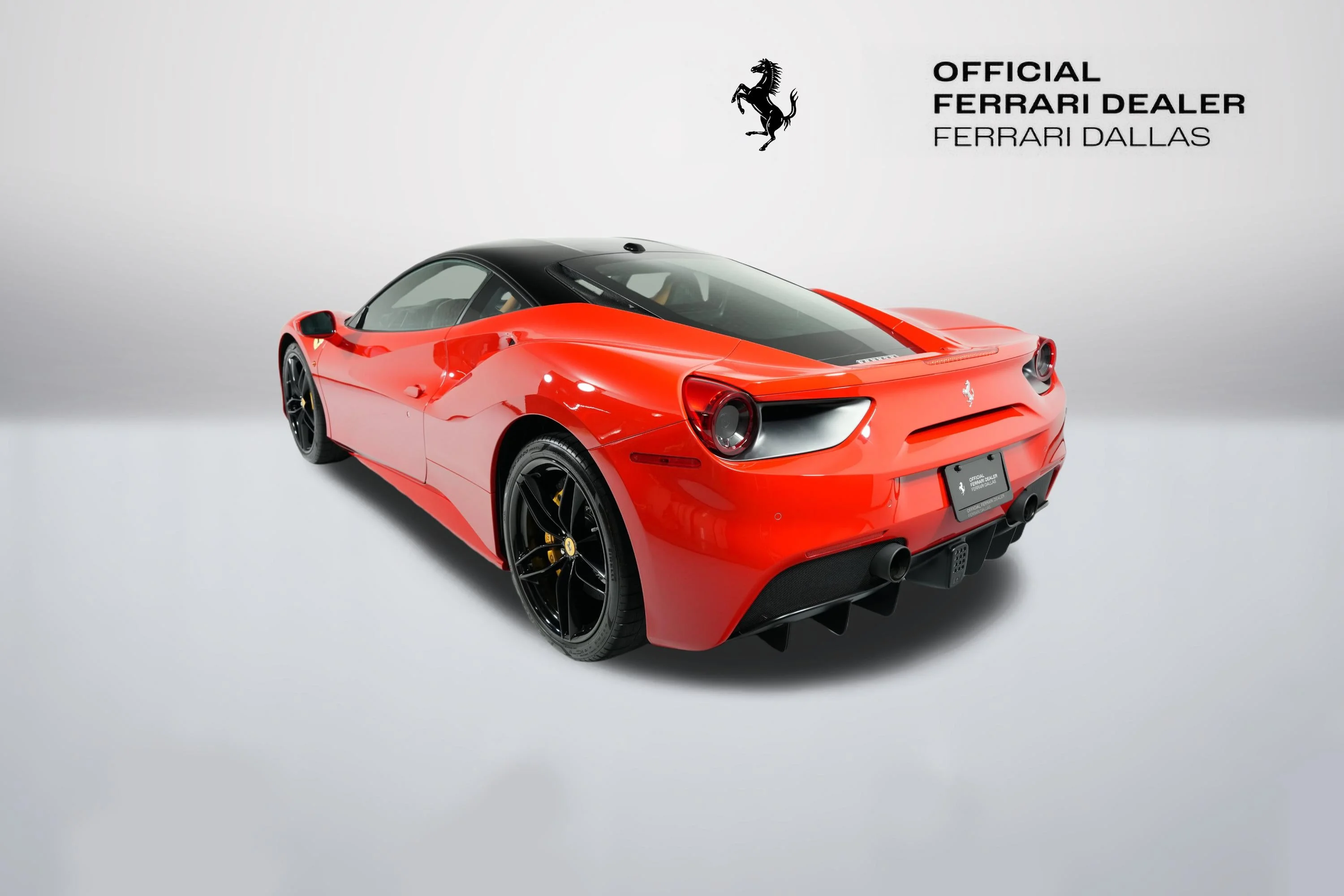 Used 2016 Rosso Corsa Ferrari  image 10