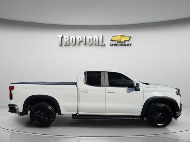 Used 2020 SUMMIT WHITE Chevrolet LT image 6
