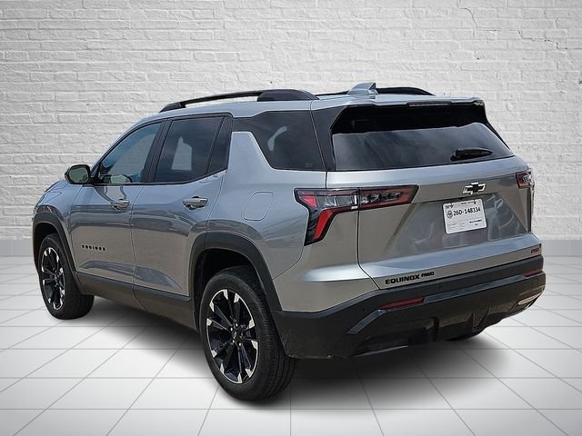 Used 2025 Gray Chevrolet RS image 3