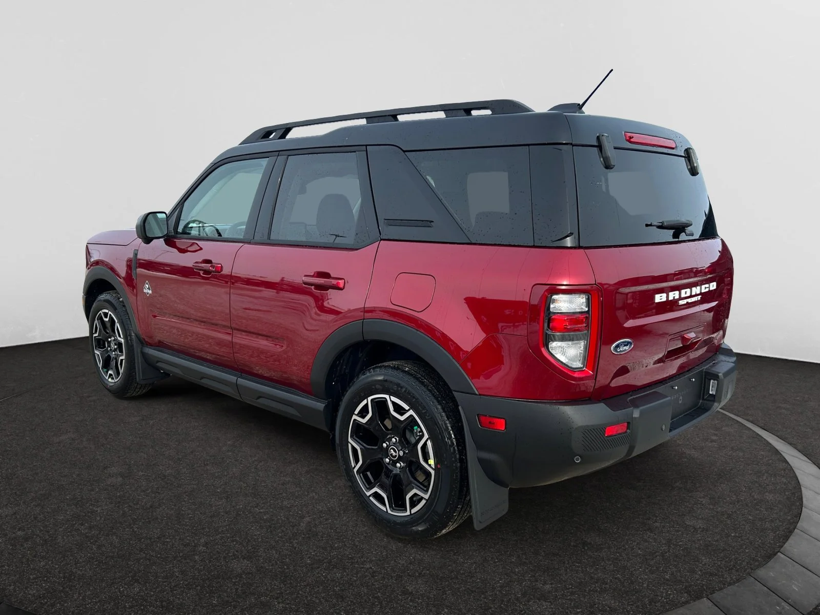 New 2025 Ruby Red Metallic Tinted Clearcoat Ford Outer Banks image 3