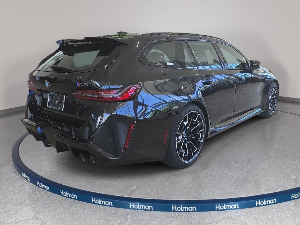 New 2027 Black Sapphire Metallic BMW  image 4