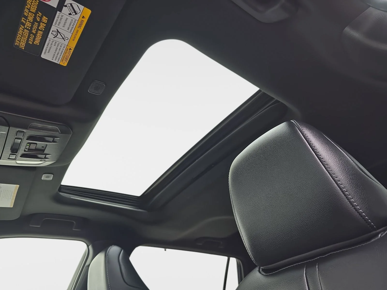 2025 Toyota Highlander XSE - Photo 31