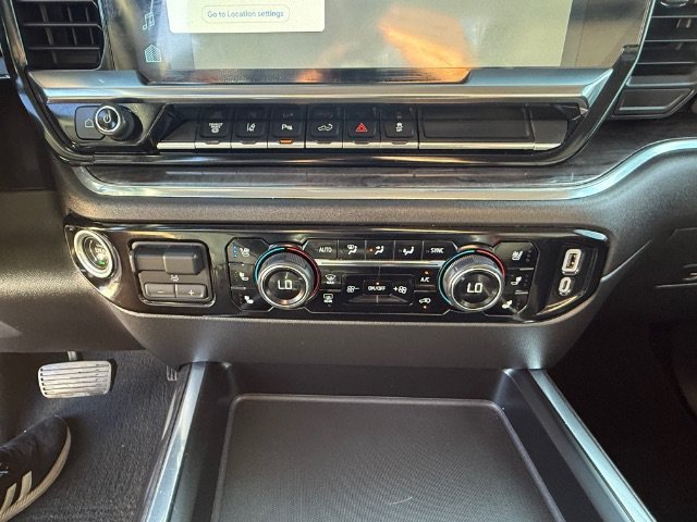Used 2024 Summit White Chevrolet LTZ image 19