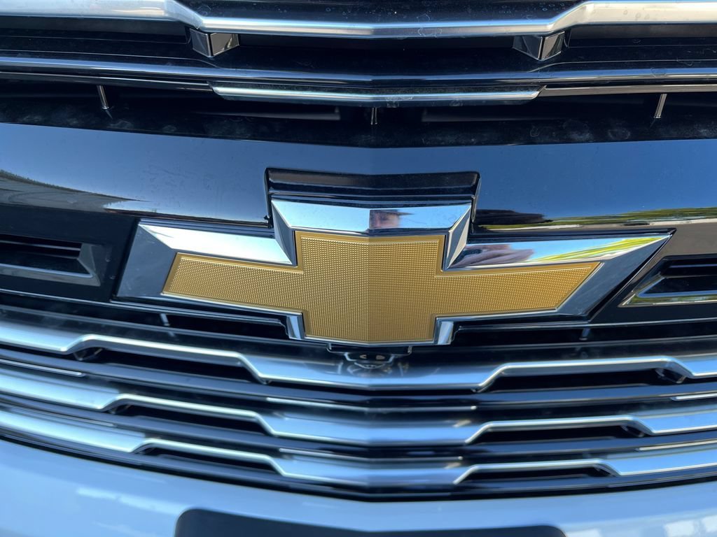2026 Chevrolet Suburban High Country - Photo 32