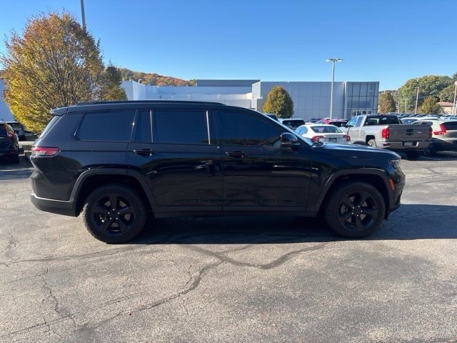 Used 2021 Diamond Black Jeep Altitude image 5