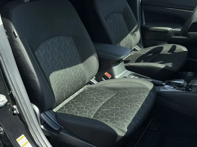 Used 2025 Black Mitsubishi  image 30