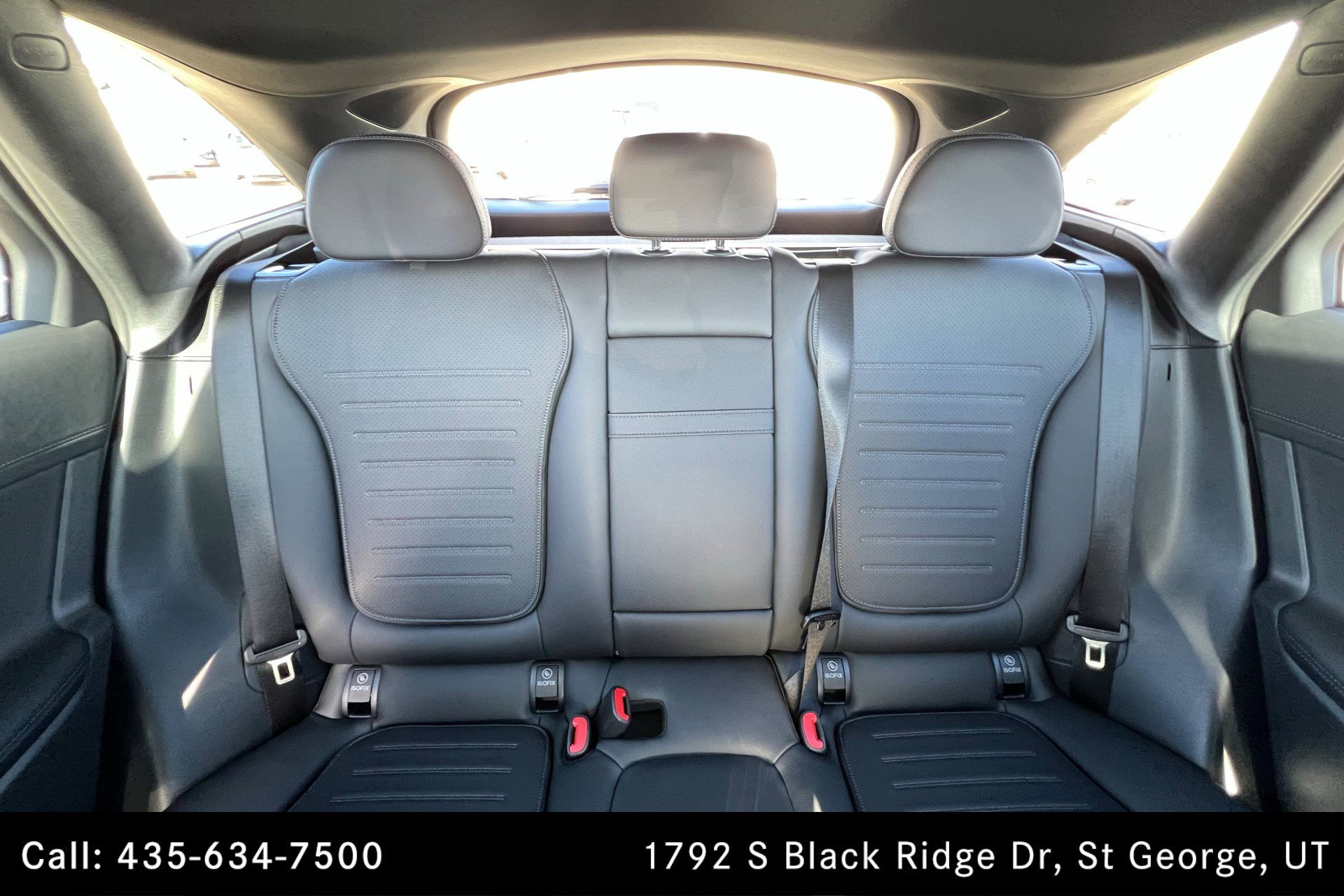 Certified Used 2026 MANUFAKTUR Alpine Grey Mercedes-Benz GLC 300 image 27