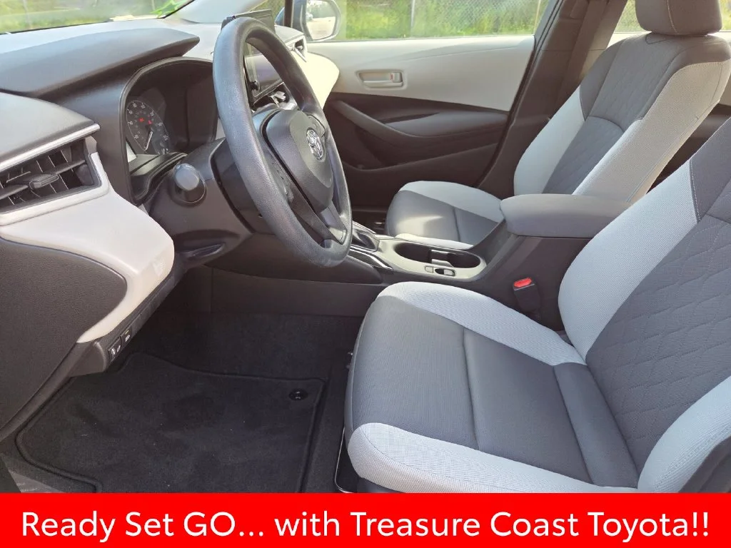 Certified Used 2025  Toyota LE image 25