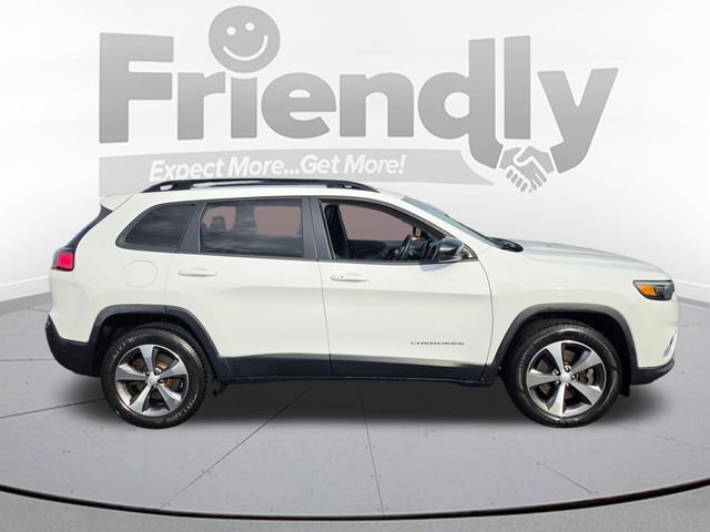 Used 2022 White Jeep Limited image 4