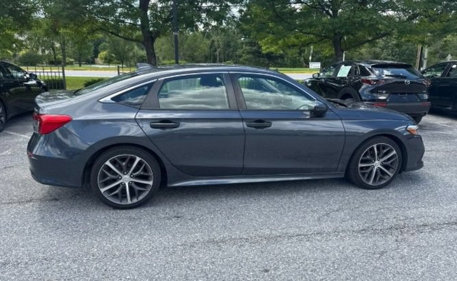 Certified Used 2023 Gray Metallic Honda Touring image 5