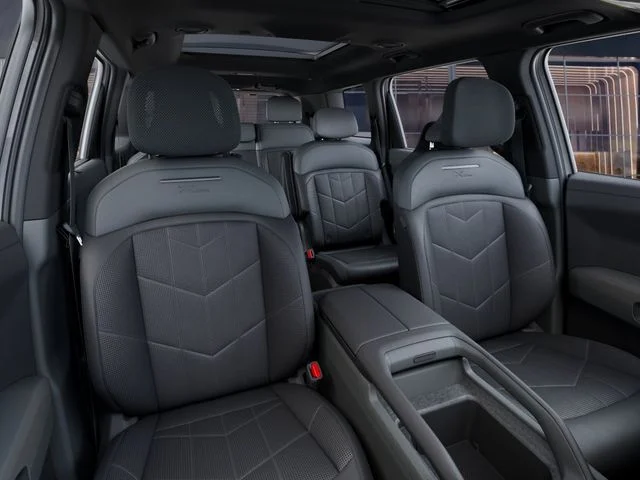 New 2027 Glacial White Pearl Kia X-LINE SX image 15