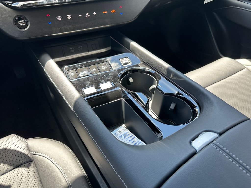 New 2026 White Nissan SL image 18