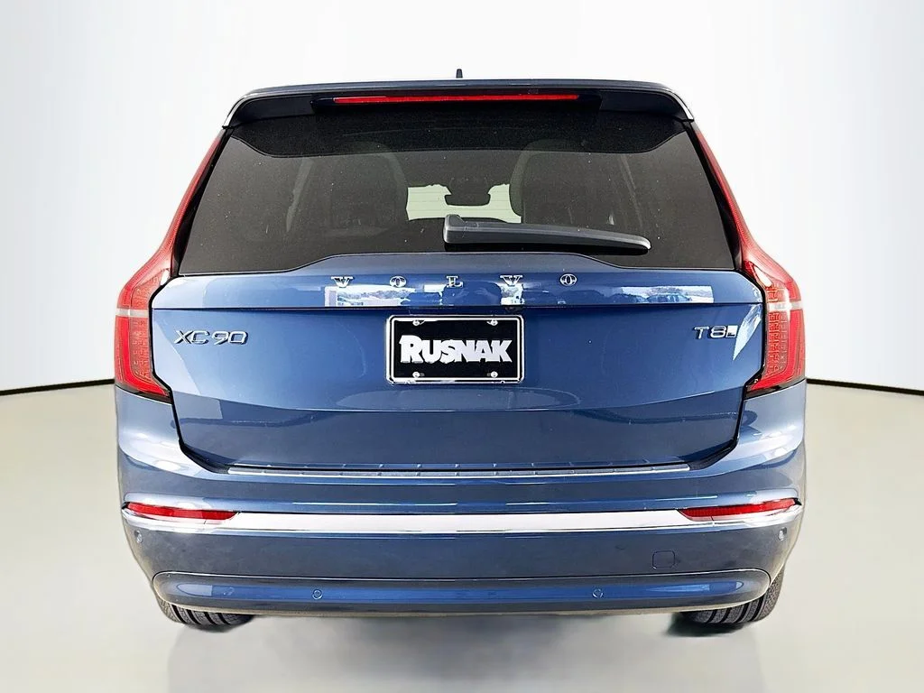 New 2026 Blue Volvo T8 Plus image 6