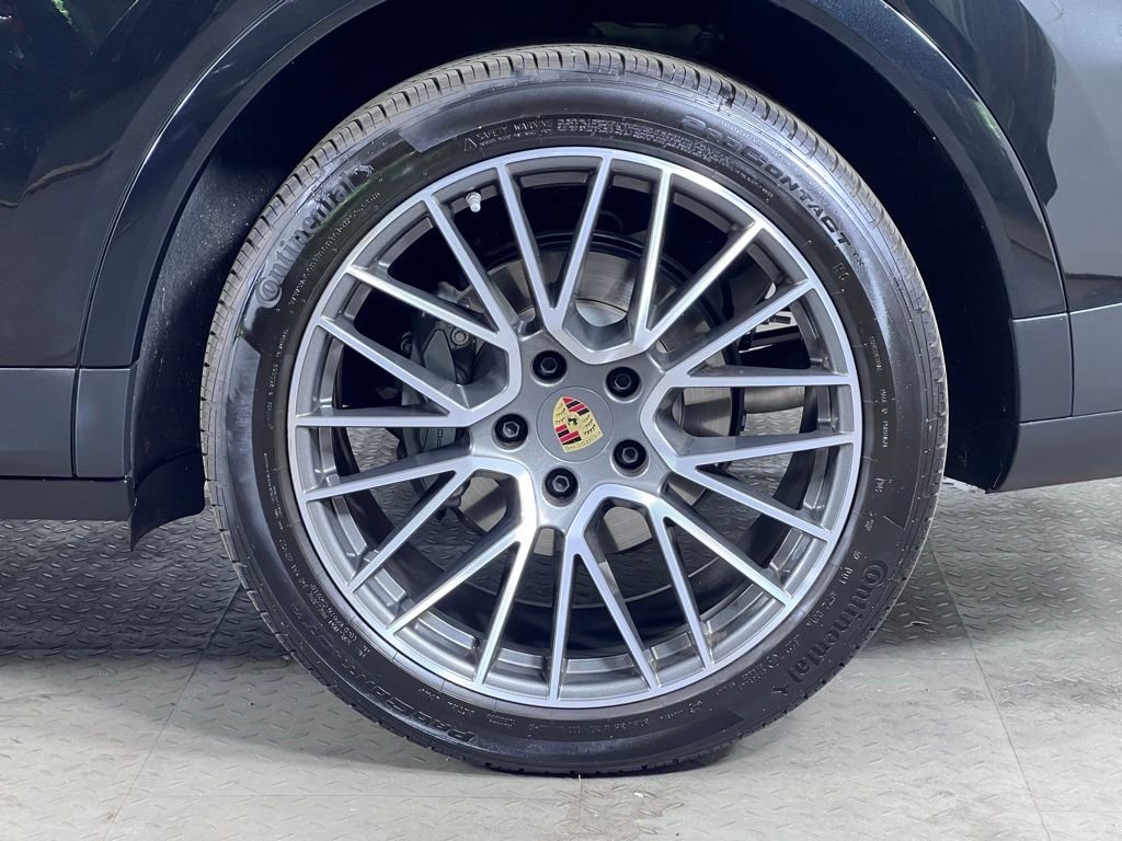 Certified Used 2023  Porsche S image 12