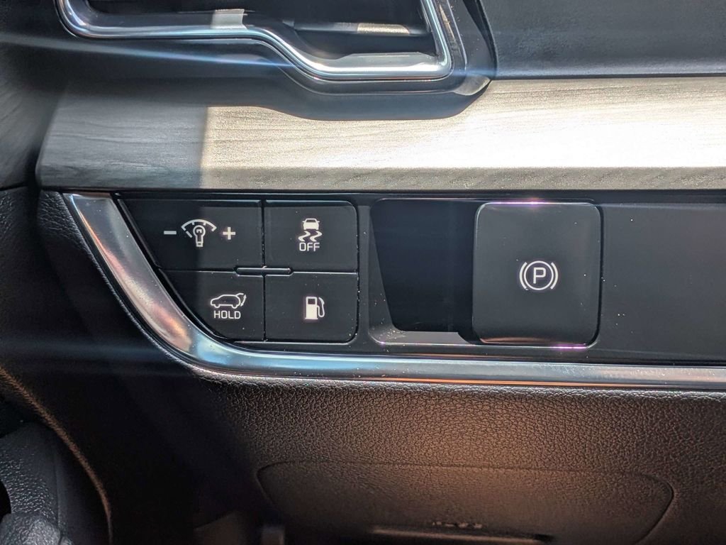 Used 2024 Gray Kia X-Line Prestige image 26
