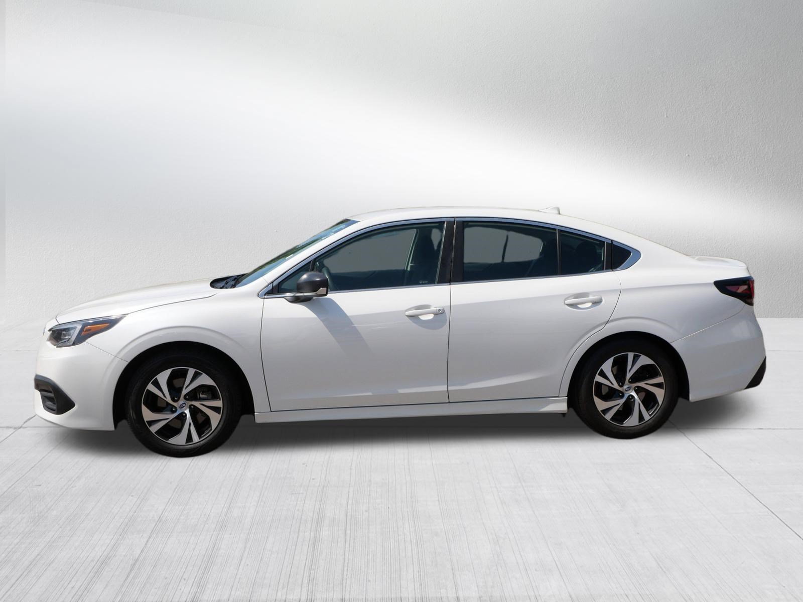 Used 2022 Crystal White Pearl Subaru CVT image 4