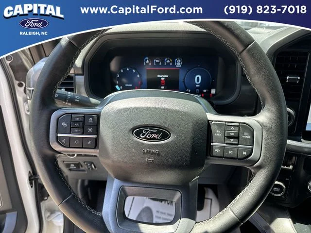Used 2025 White Ford Lariat image 24