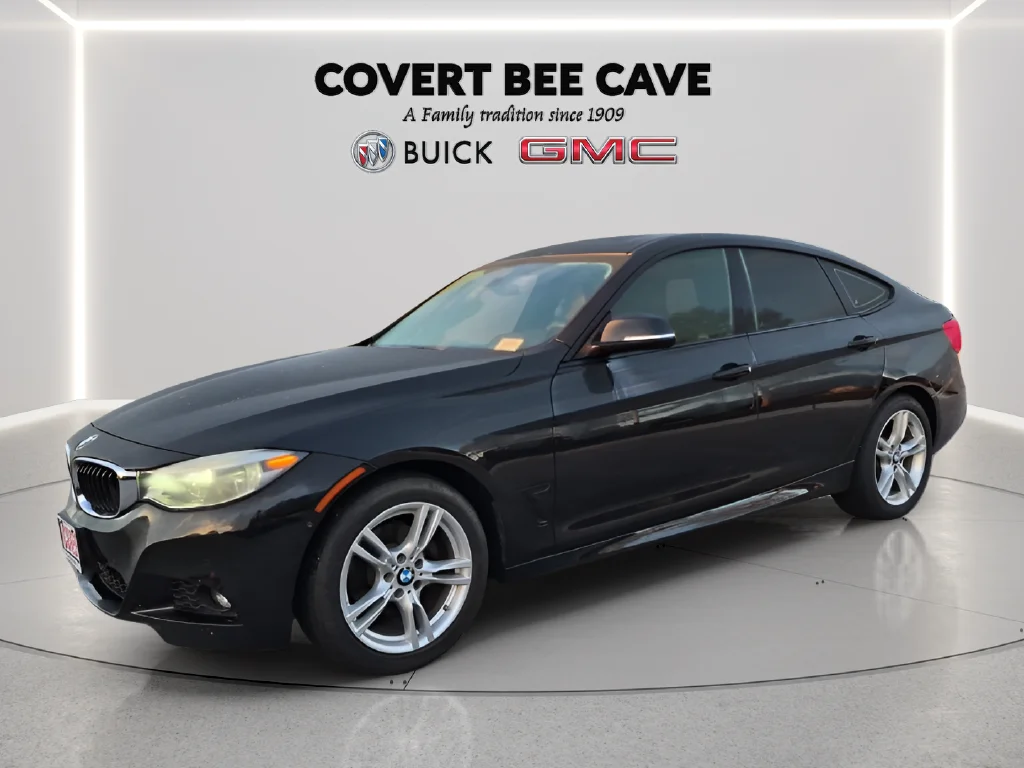 Used 2018 Black BMW 330 Gran Turismo i xDrive image 3
