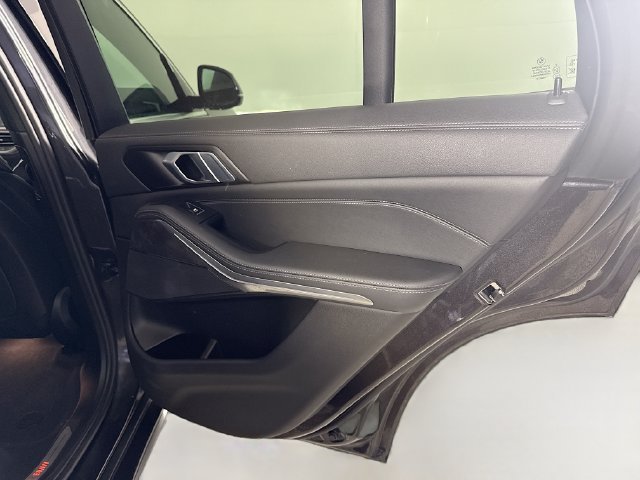 Used 2023 Dark Graphite Metallic BMW sDrive40i image 24