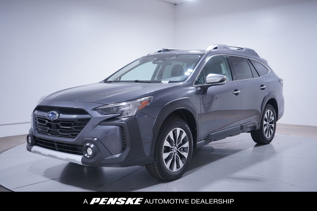 2023 Subaru Outback Touring's photo