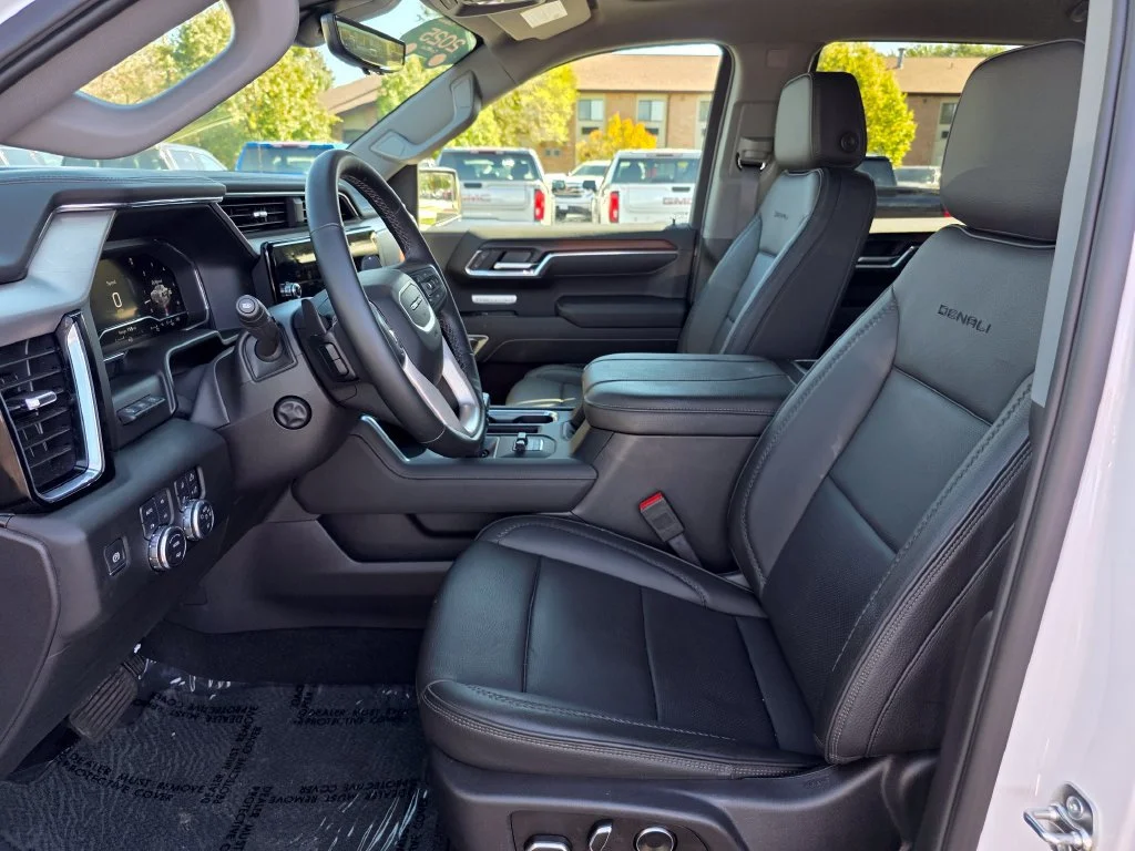 2025 GMC Sierra 1500 Denali - Photo 10