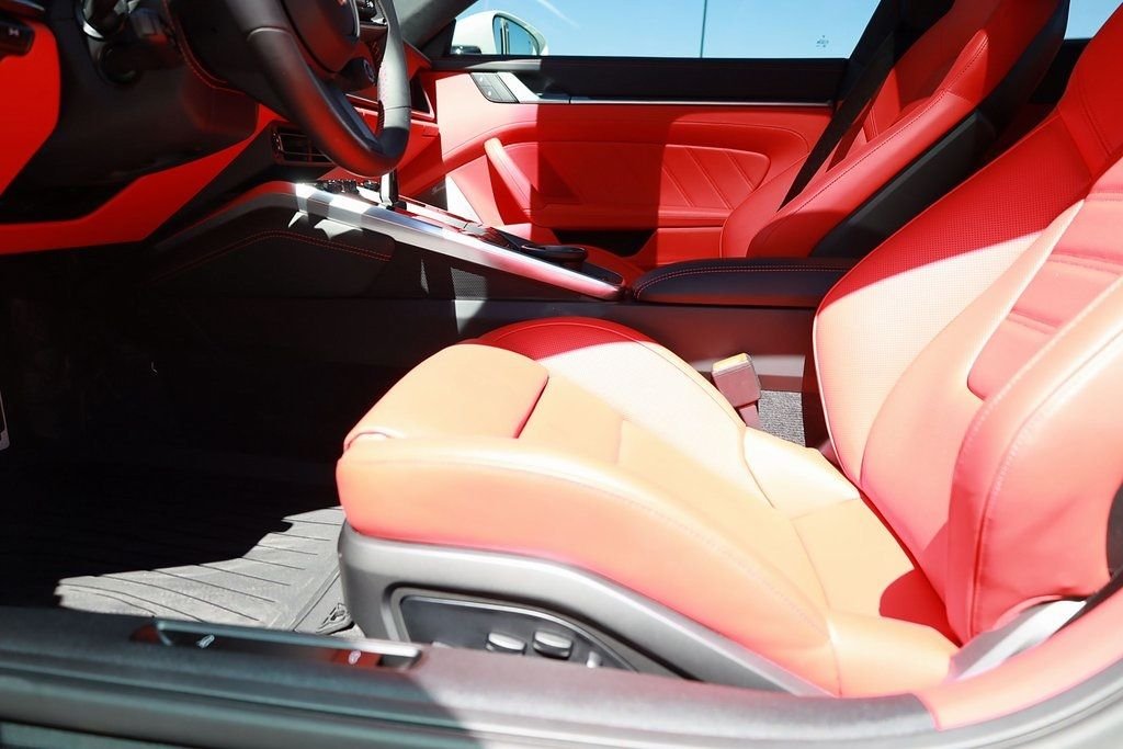 2025 Porsche 911 Turbo S - Photo 10