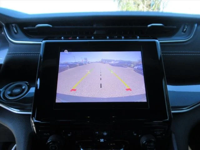 Certified Used 2022 Black Jeep Altitude image 24