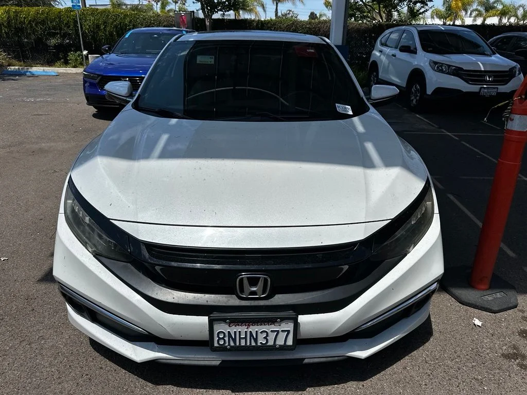 Used 2019 White Honda Touring image 3