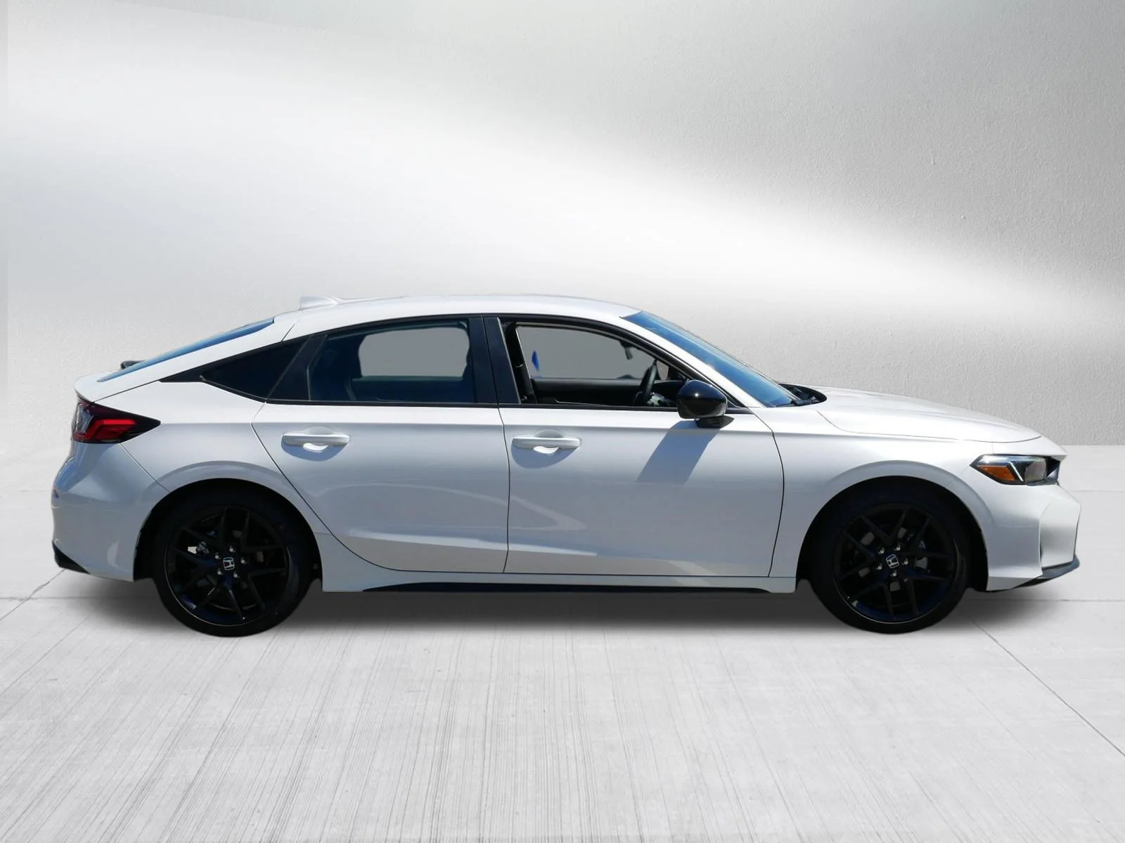 2026 Honda Civic Hatchback Sport - Photo 8