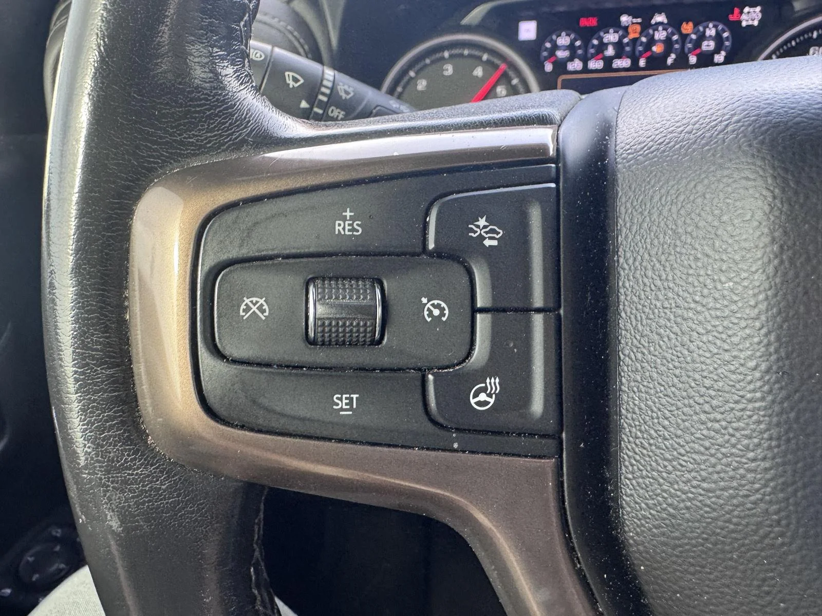 Used 2022 Black Chevrolet High Country image 15