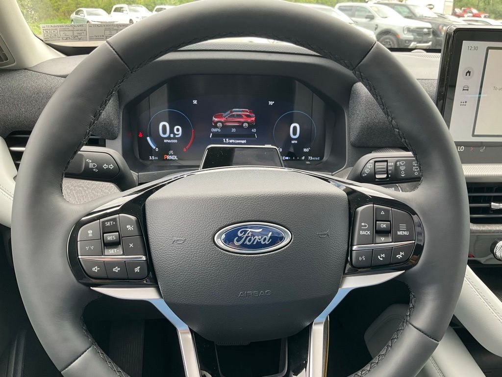 New 2026 Rapid Red Metallic Tinted Clearcoat Ford Platinum™ image 8