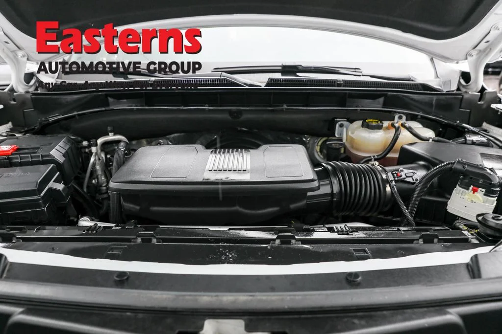 Used 2024 White GMC SLT image 7