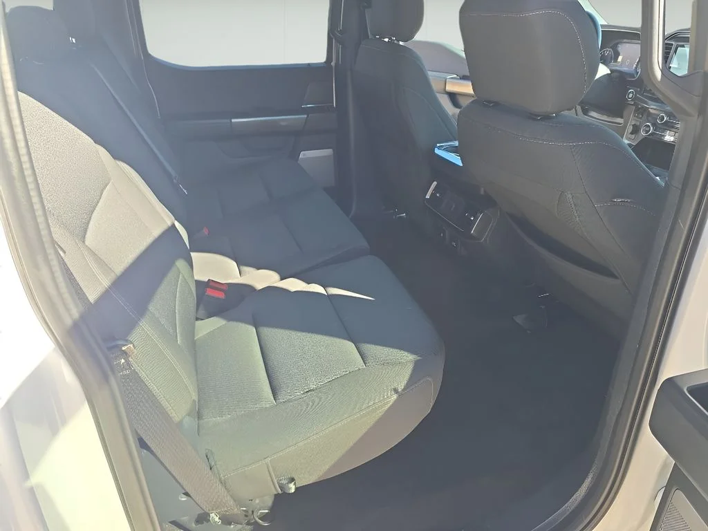 Used 2021 White Ford  image 35